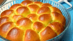 Bukë të Vogla me Marmalatë – Shija më e Ngrohtë e Tryezës