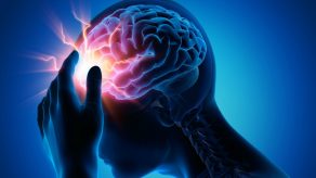 A Ndikojnë Dhimbjet e Kokës tek Përshpejtimi i Plakjes së Trurit - Kujdesi që ju Duhet